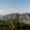 Eine Thailand Rundreise führt oft nach Koh Phi Phi